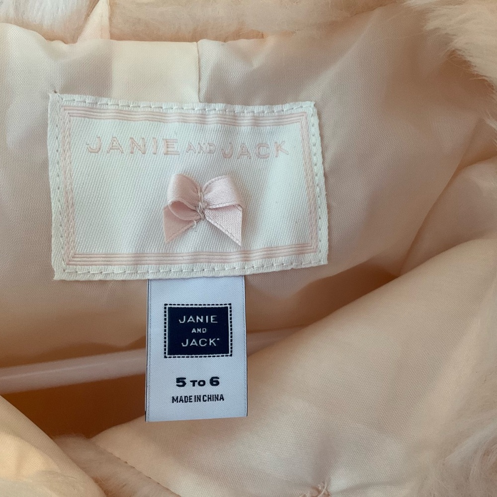 Janie and Jack Peach Faux Fur Capelet - Picture 5 of 9